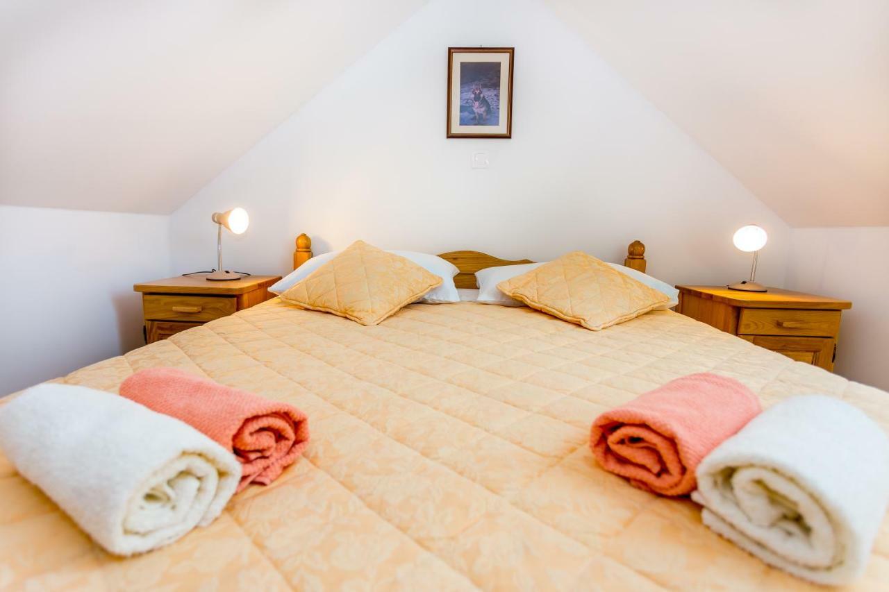 Apartmani Rebac Gata エクステリア 写真